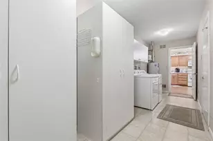 380 Allandale Dr, Bethel Park, PA 15102 - Photo 29