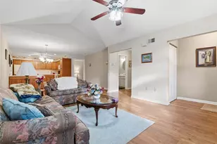 380 Allandale Dr, Bethel Park, PA 15102 - Photo 3