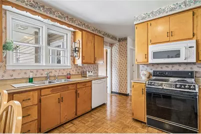 18 E Tacoma Avenue, Latrobe, PA 15650 - Photo 11