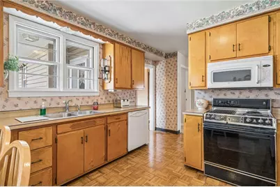 18 E Tacoma Avenue, Latrobe, PA 15650 - Photo 13