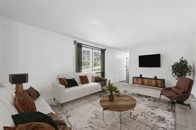 126 Jefferson Dr, Washington Township, PA 15613 - Photo 5