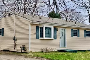 25 Lincoln Ave, Wheatland, PA 16161 - Photo 1