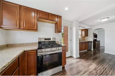 617 Elm Dr, Pittsburgh, PA 15147 - Photo 3