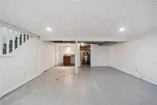 617 Elm Dr, Pittsburgh, PA 15147 - Photo 9