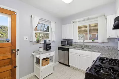 2902 Center St, Pittsburgh, PA 15205 - Photo 11