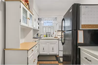 1109 Saint Clair St, Derry Township, PA 15650 - Photo 11