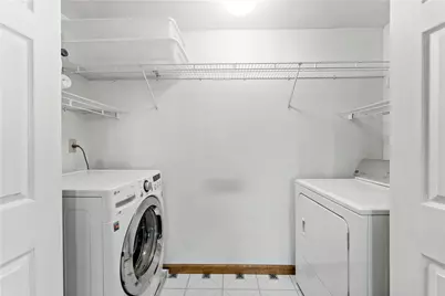 5318 Spring Valley Dr, Pittsburgh, PA 15236 - Photo 17