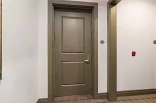 1240 Crescent Pl, Pittsburgh, PA 15217 - Photo 3