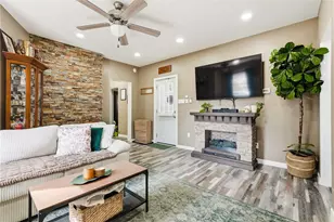 1629 Streets Run Rd, Pittsburgh, PA 15236 - Photo 7