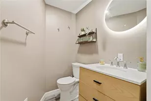 1629 Streets Run Rd, Pittsburgh, PA 15236 - Photo 17