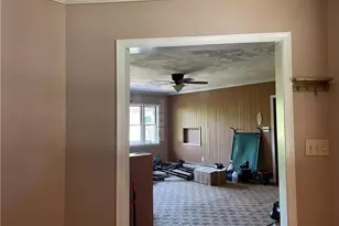 9 Gratz St, Hempfield Township, PA 15675 - Photo 11