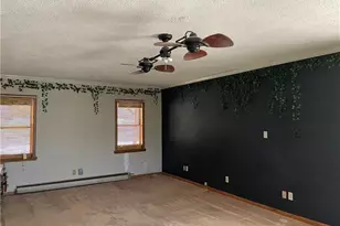 9 Gratz St, Hempfield Township, PA 15675 - Photo 5