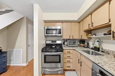 325 S Highland Ave #205, Pittsburgh, PA 15206 - Photo 9