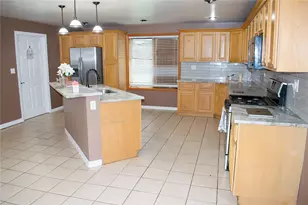 1378 Robbins Station Rd, North Huntingdon, PA 15642 - Photo 3