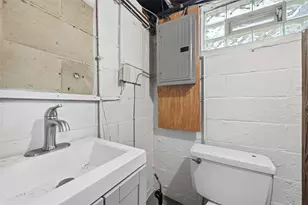 912 Rita Dr, Wilkins Township, PA 15221 - Photo 25