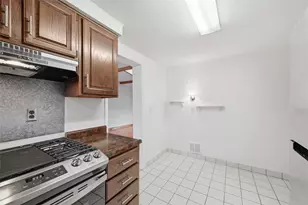 912 Rita Dr, Wilkins Township, PA 15221 - Photo 13