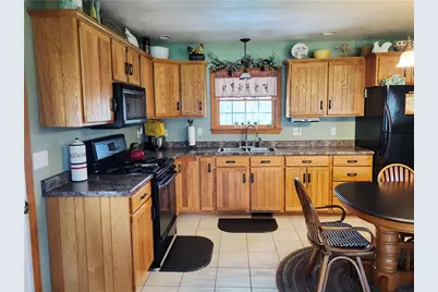 801 Rolling Hills Drive, Ruffs Dale, PA 15679 - Photo 11