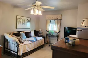 801 Rolling Hills Dr, Ruffs Dale, PA 15679 - Photo 17