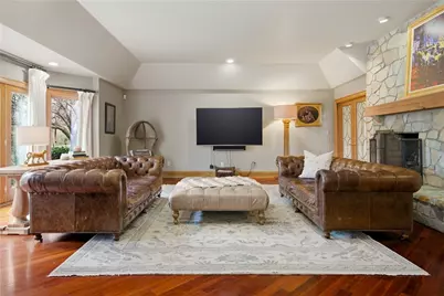 1501 Theodora Ln, Pittsburgh, PA 15143 - Photo 15