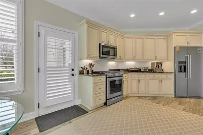 216 Adams Pointe Blvd #8, Adams Township, PA 16046 - Photo 11