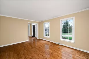 2395 Traci Dr, Pittsburgh, PA 15237 - Photo 11