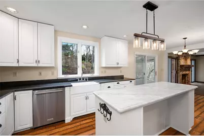 2395 Traci Dr, Pittsburgh, PA 15237 - Photo 15