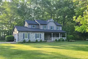 15 Willow Ln, Pine Township, PA 16127 - Photo 1