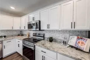 262 Lily Ridge Dr, Canonsburg, PA 15317 - Photo 9