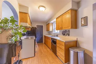 222 Glenview Dr, New Kensington, PA 15068 - Photo 9