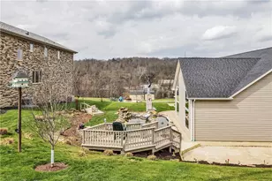 10 Walker St, Collier Township, PA 15071 - Photo 5