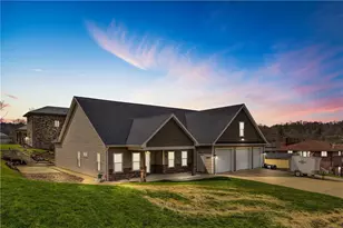 10 Walker St, Collier Township, PA 15071 - Photo 1