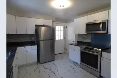 745 Shadyside Dr, West Mifflin, PA 15122 - Photo 3