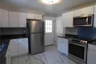 745 Shadyside Dr, West Mifflin, PA 15122 - Photo 3