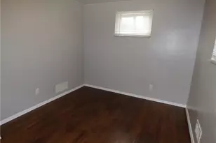 745 Shadyside Dr, West Mifflin, PA 15122 - Photo 17