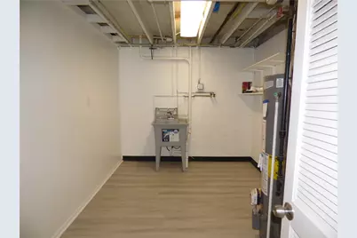 745 Shadyside Dr, West Mifflin, PA 15122 - Photo 23