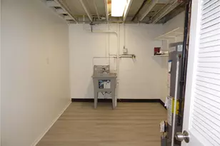 745 Shadyside Dr, West Mifflin, PA 15122 - Photo 23