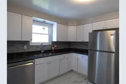 745 Shadyside Dr, West Mifflin, PA 15122 - Photo 3