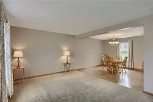 109 Woodbine Dr, Cranberry Township, PA 16066 - Photo 9