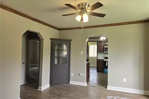 1425 Barclay Hill Rd, Brighton Township, PA 15009 - Photo 7