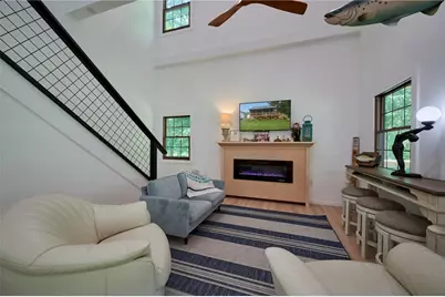 214 Youngs Ln, Sugarcreek Boro, PA 16323 - Photo 7