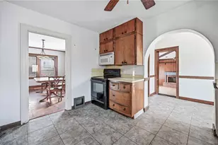 479 Carley Ave, Sharon, PA 16146 - Photo 9