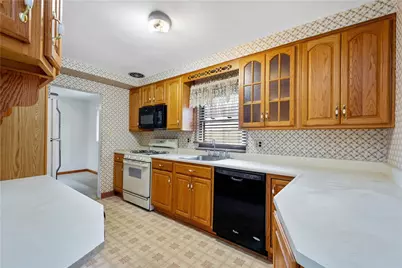 5062 Don St, Union Township, PA 15332 - Photo 7