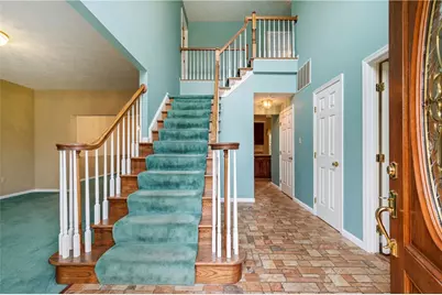 372 Indian Ridge Drive, Moon/Crescent Twp, PA 15108 - Photo 3