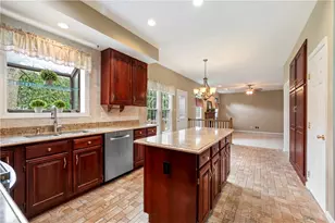 372 Indian Ridge Dr, Moon/Crescent Twp, PA 15108 - Photo 7