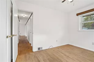 424 E New Castle St, Harmony Boro, PA 16063 - Photo 19