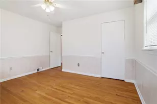 424 E New Castle St, Harmony Boro, PA 16063 - Photo 15