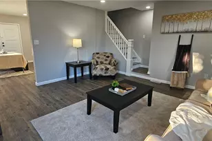 2908 Woodrow St, Liberty Boro, PA 15133 - Photo 5