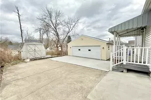 505 E Hazelcroft Ave, New Castle, PA 16105 - Photo 19