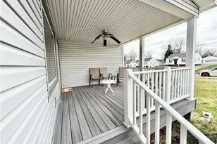 505 E Hazelcroft Ave, New Castle, PA 16105 - Photo 3