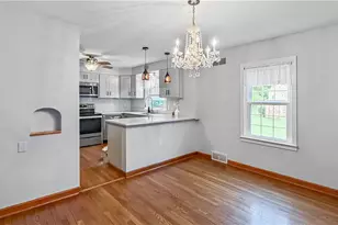 17 W Oakwood Way, Neshannock Township, PA 16105 - Photo 9